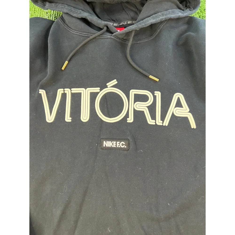 Nike Vitoria FC Soccer Hoodie Black Sweatshirt Striped‎ Sleeve Mens Medium